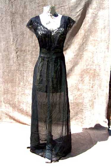 Sheer gauze nightgown - image 1