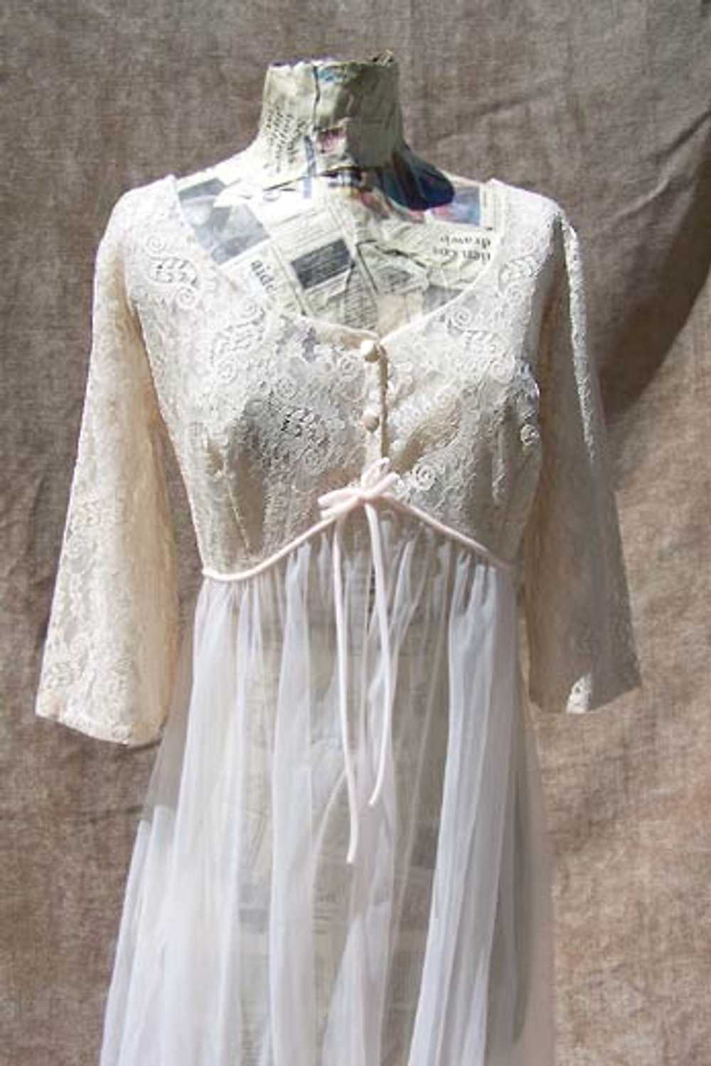 Lisette peignoir robe - image 1