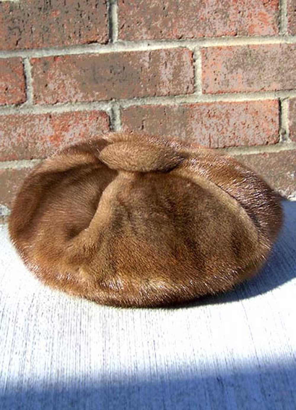 Russian mink beret NWT - image 5