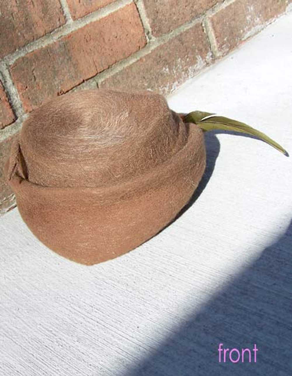 Neumann-Endler sculptural tilt hat - image 1