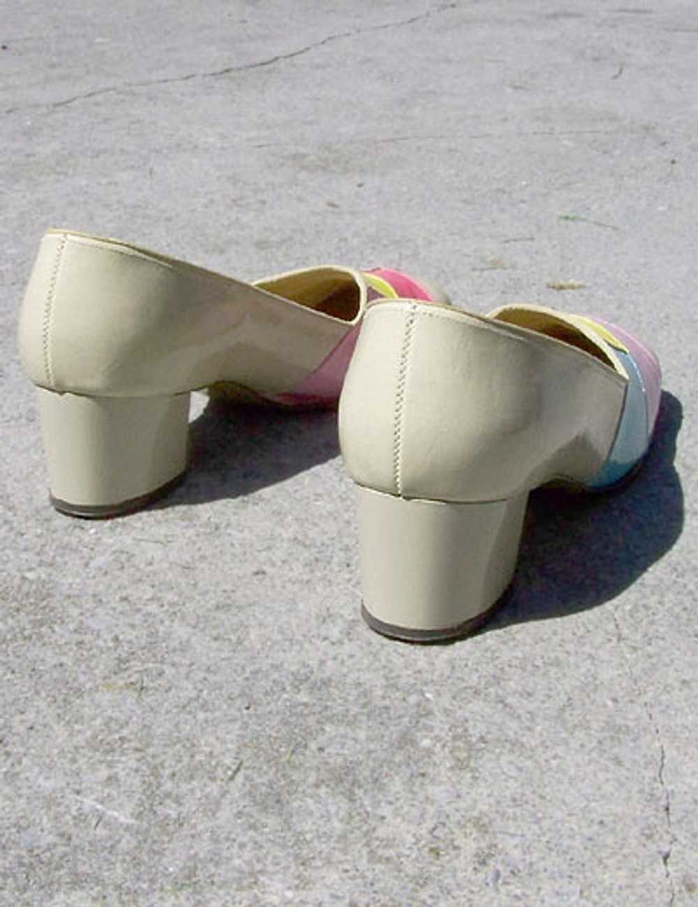 Pastel-wrapped pumps - image 5