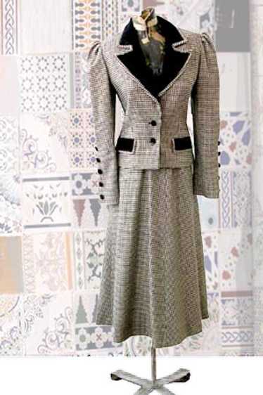 Louis Feraud wool & velvet suit