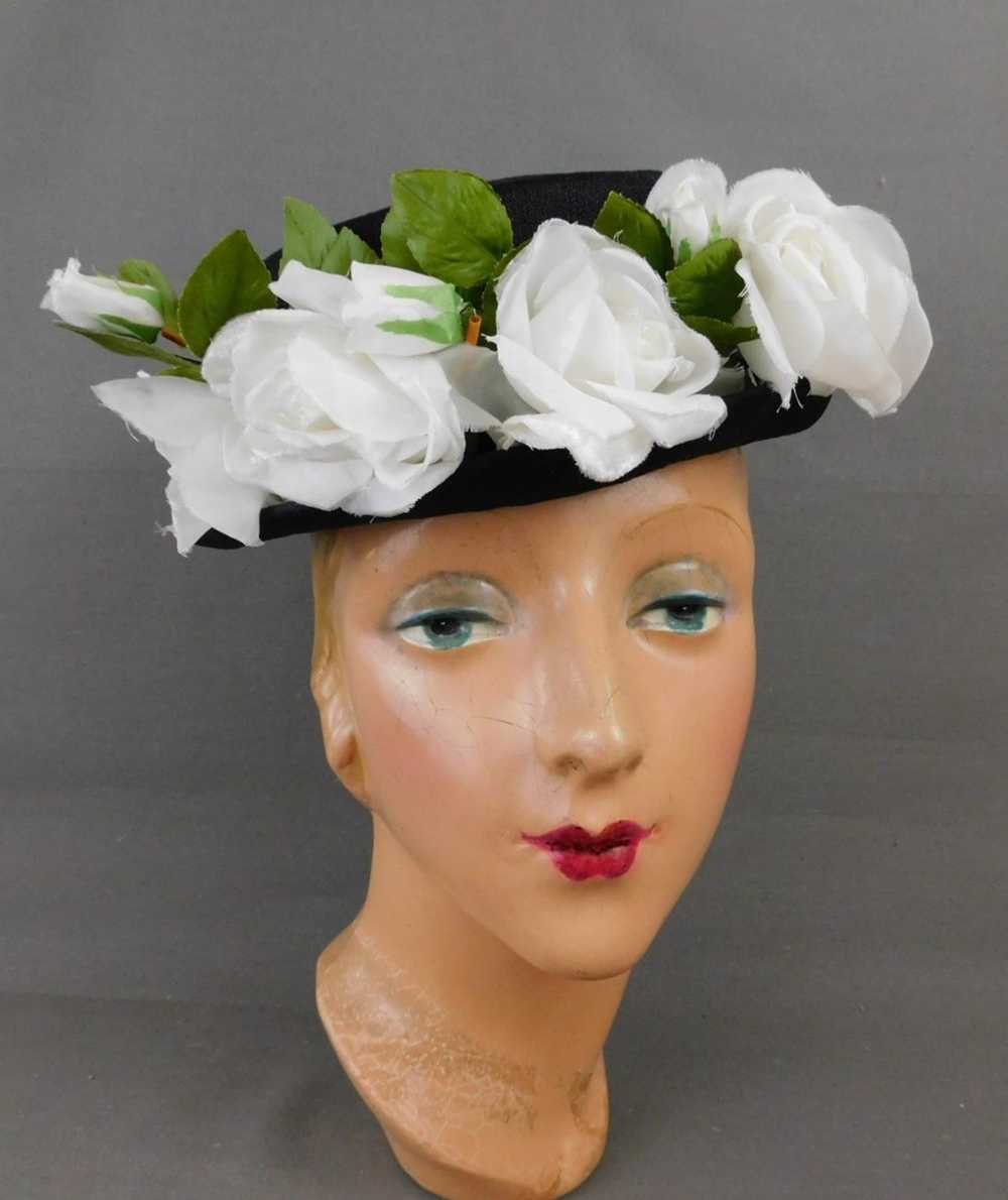 Vintage Black Hat with White Roses Flowers, 1950s… - image 2