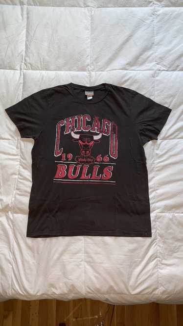 Junk Food × NBA Junk Food Chicago Bulls T Shirt