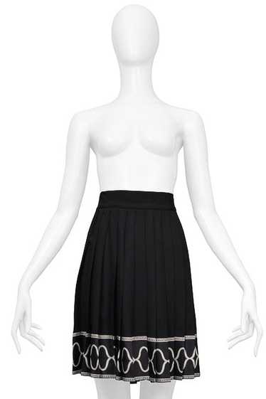 VERSACE BLACK PLEATED SKIRT WITH BORDER DETAIL 199
