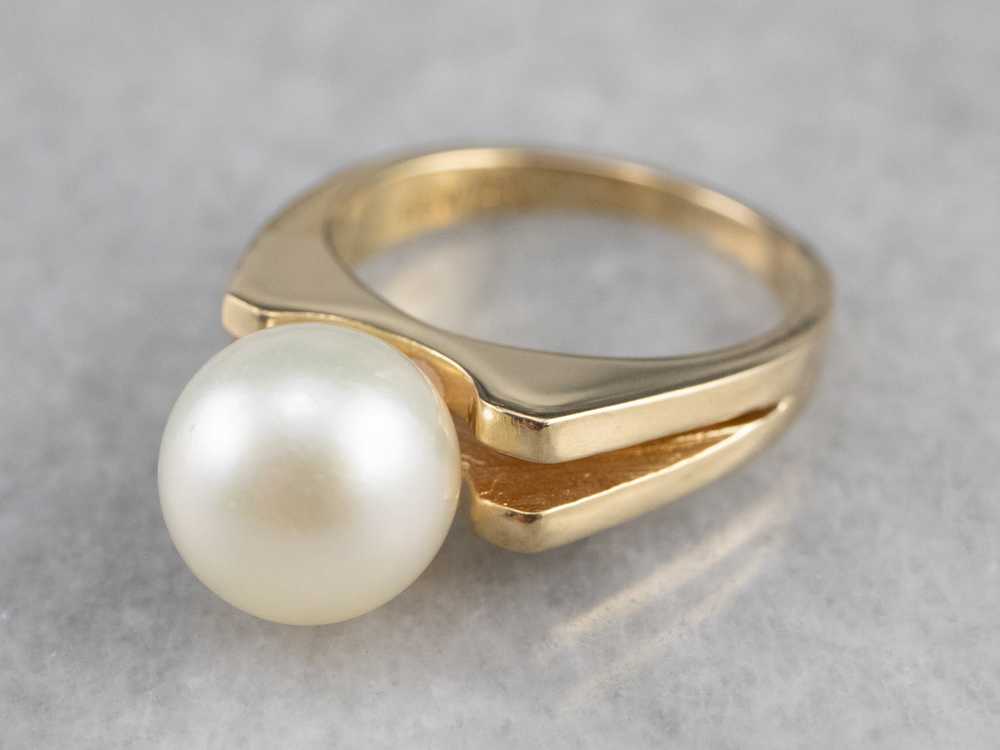 Sleek Vintage Pearl Solitaire Ring - image 3
