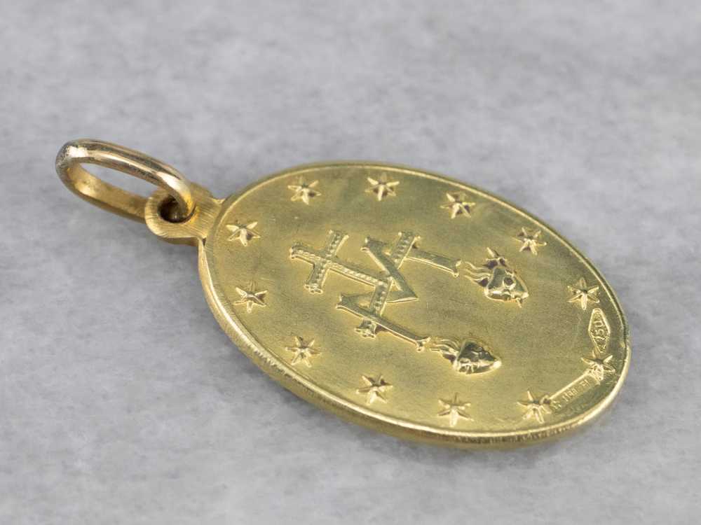 18K Gold Mary Medal Pendant - image 5