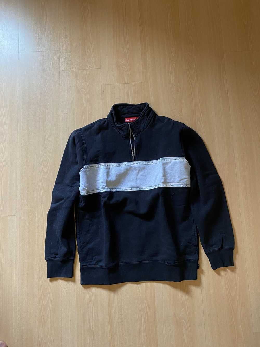 XL SUPREME LOGO TAPE STRIPE HALF ZIP