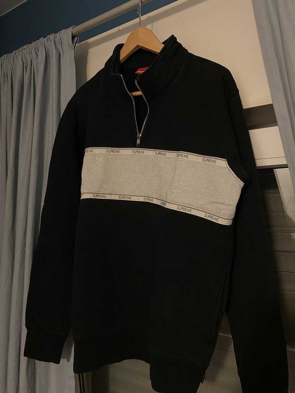 Supreme Supreme Logo Tape Stripe Half Zip Sweat   Gem