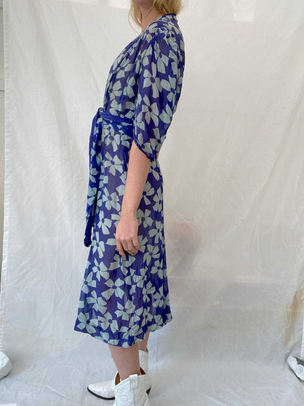 Blue Floral Print Chiffon Dress with Puffed Sleev… - image 6
