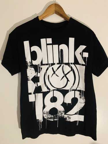 Band Tees Vintage Blink 182 Band Tee