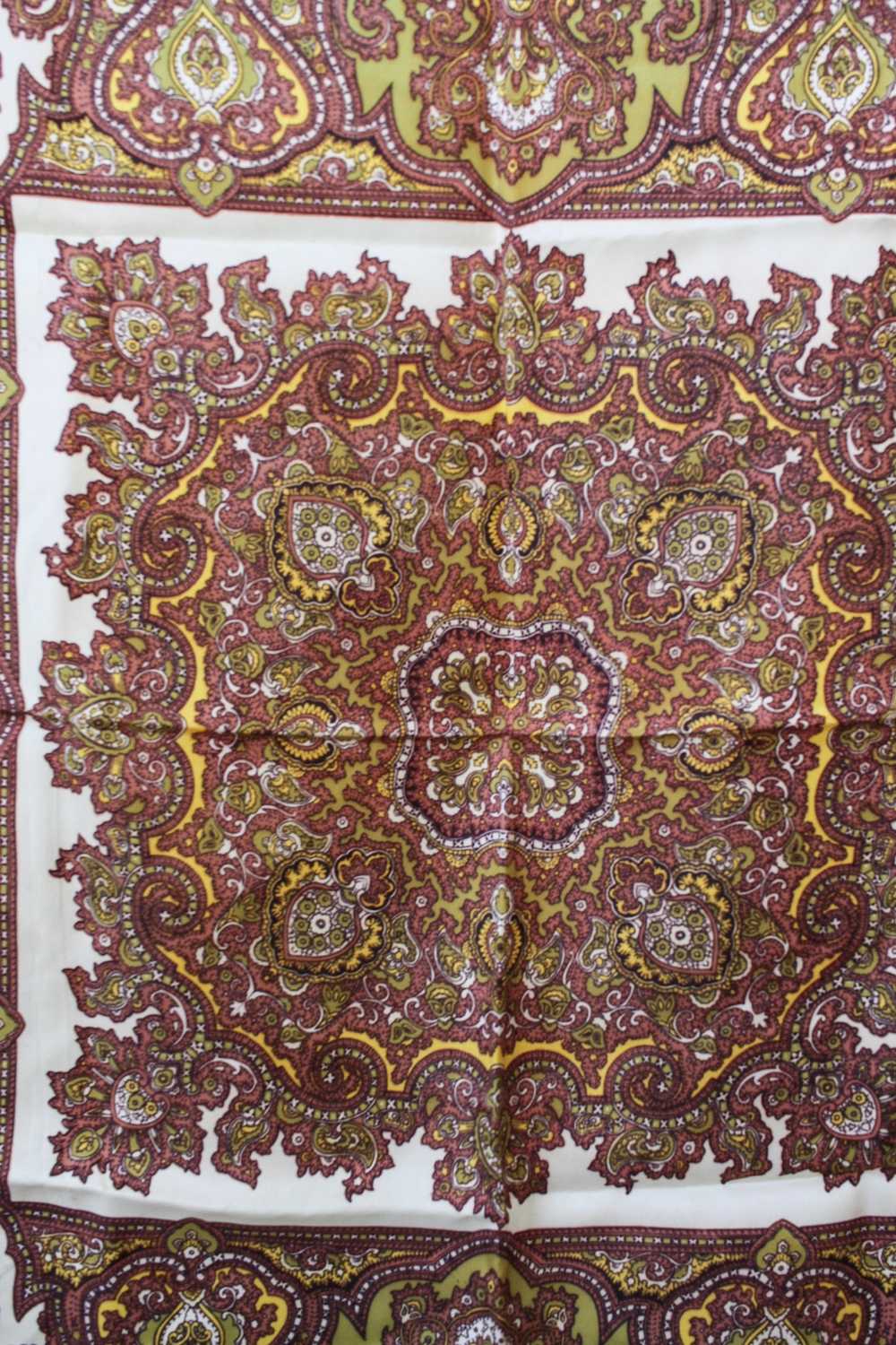 1970s Paisley Chartreuse Print Scarf - image 12