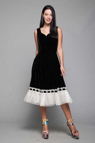 velvet cocktail dress black white ruffled ribbon t