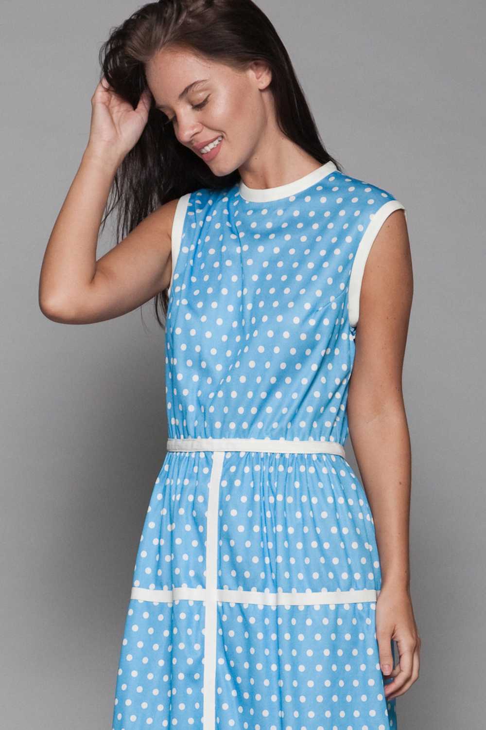 polka dot dress blue white sleeveless vintage 70s… - image 2