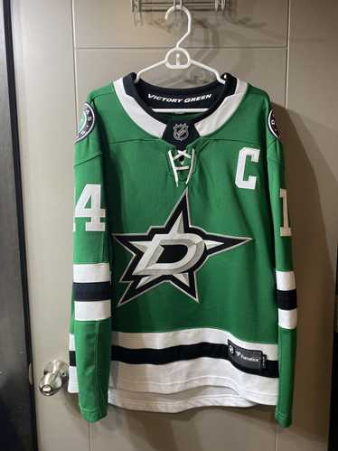 Dallas Stars on X: Here's a close-up look at the back of the shirt 😍   / X