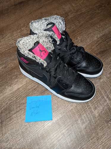 Jordan Brand Jordan 1 Retro High Fleece Black Pink