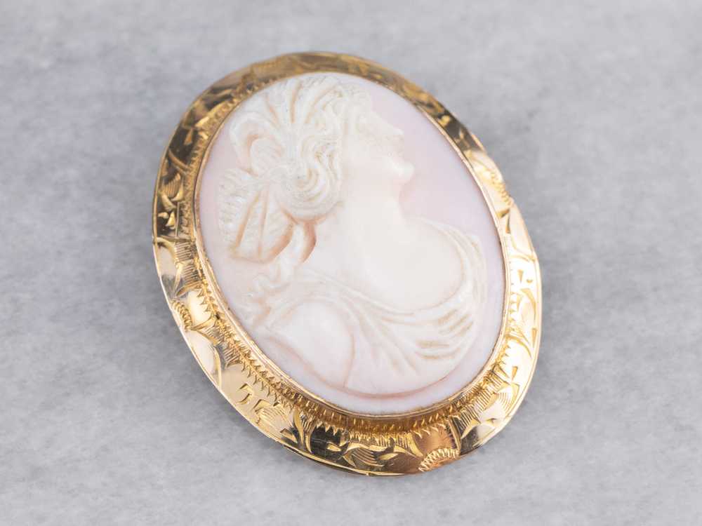 Vintage Pink Shell Cameo Brooch - image 3