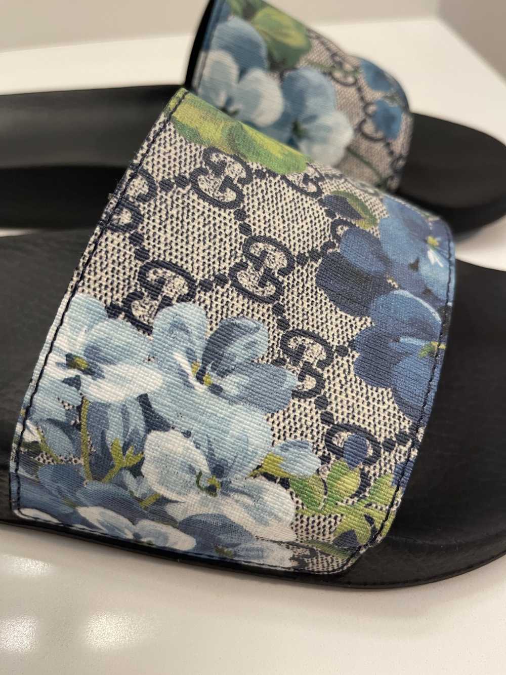 Gucci GG Supreme Blue Bloom Gucci Slides - image 3