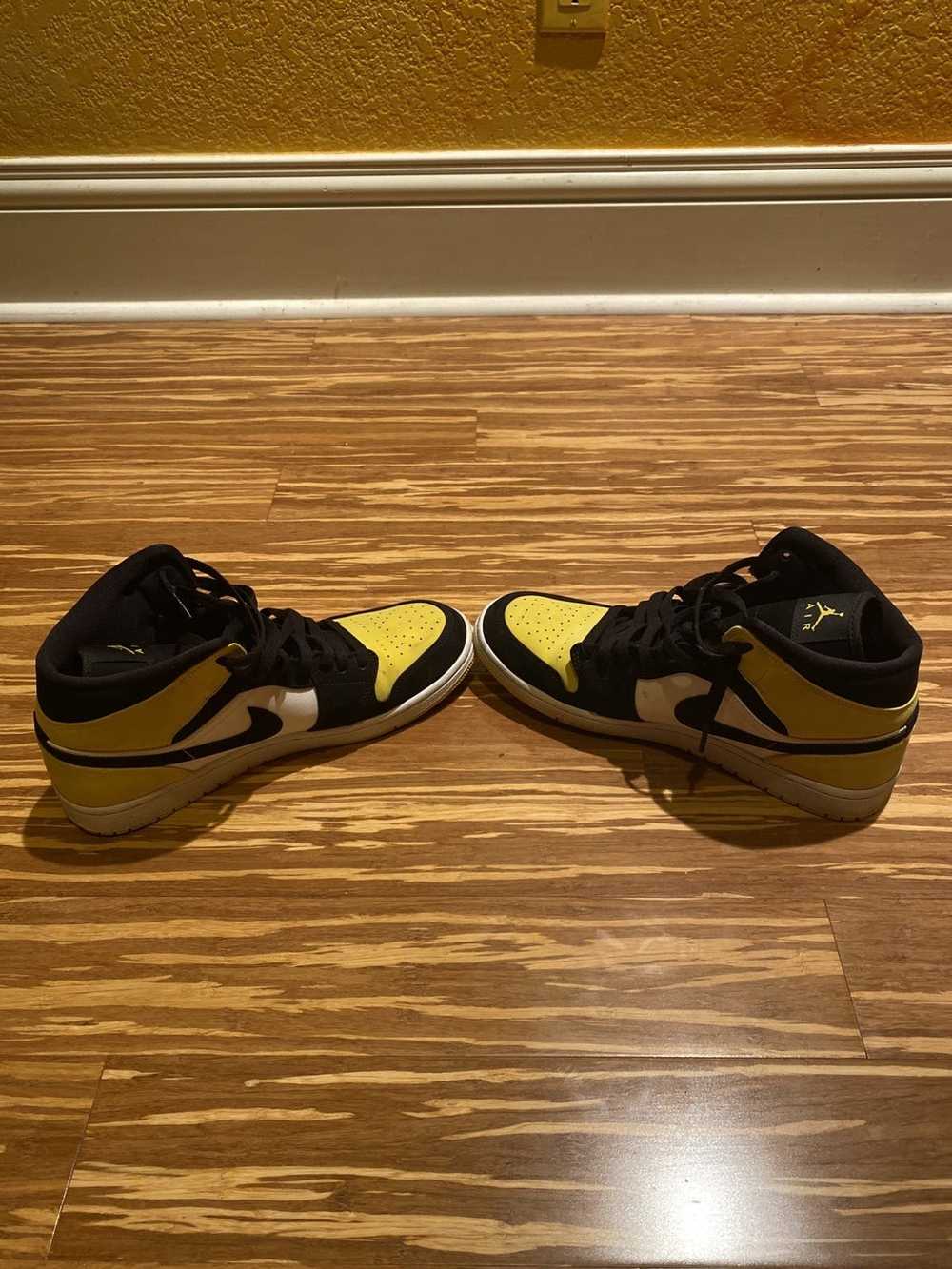 Nike Air Jordan 1 Mid SE Yellow Toe - image 4