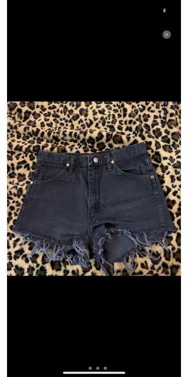 Wrangler vintage black distressed wrangler shorts