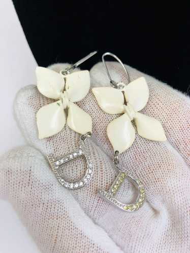 Dior Dior encrusted D floral earrings - image 1