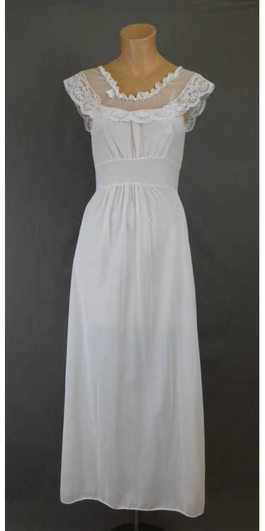 Vintage White Nylon Nightgown, small 31 inch bust,