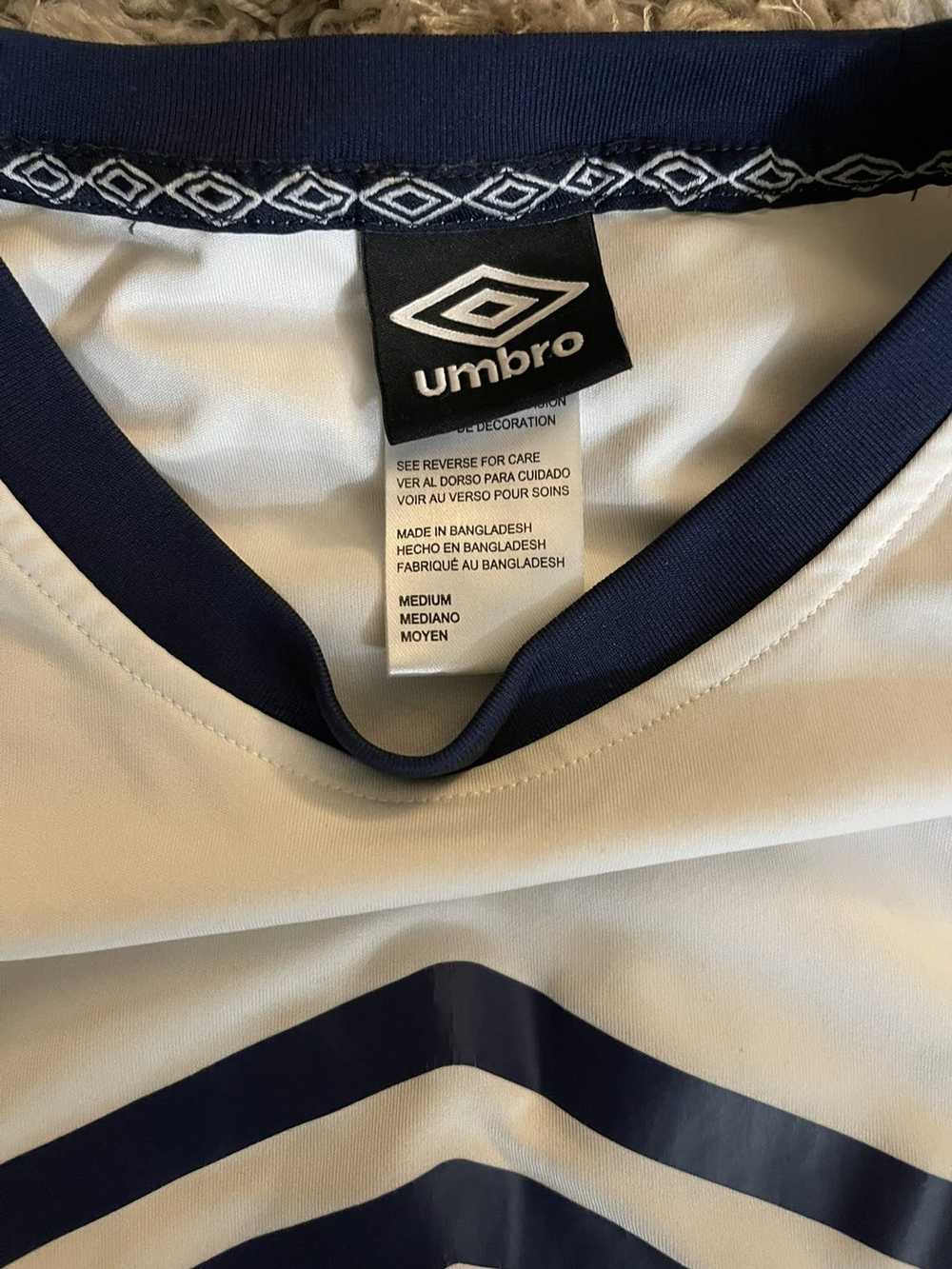 Umbro × Vintage White long sleeve Umbro jersey - image 5