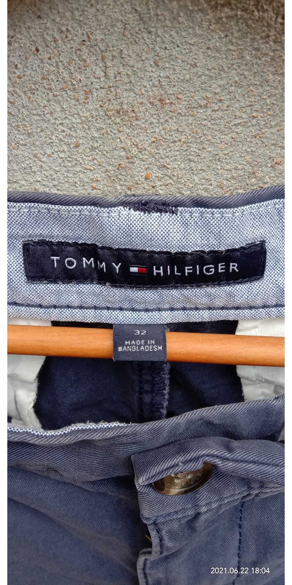 Tommy Hilfiger Tommy Hilfiger Shorts Pants - image 5