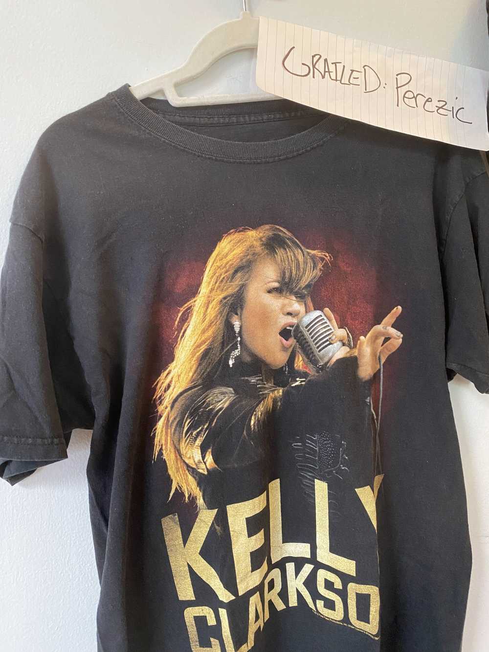 Vintage Kelly Clarkson Tour Shirt - image 4