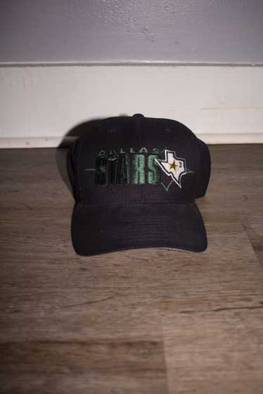 NHL × Starter × Vintage 90s Starter Dallas Stars V