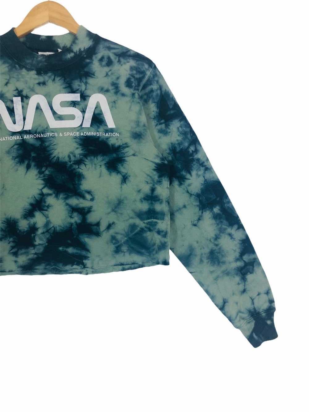 Nasa Sweatshirt NASA Big Logo Size M - image 3