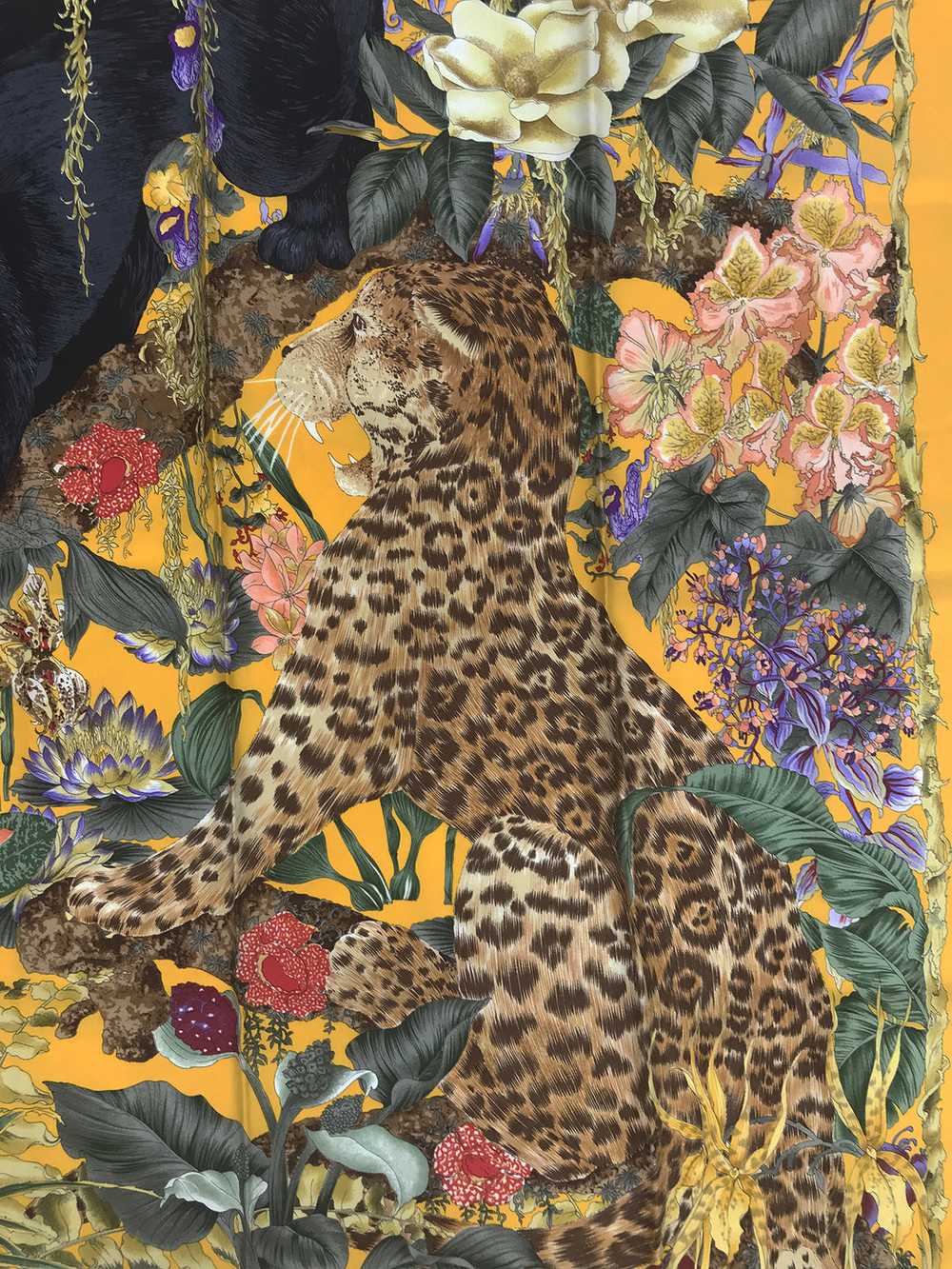 Gucci Orchid Jungle with Big Cats Silk Scarf 34" … - image 3