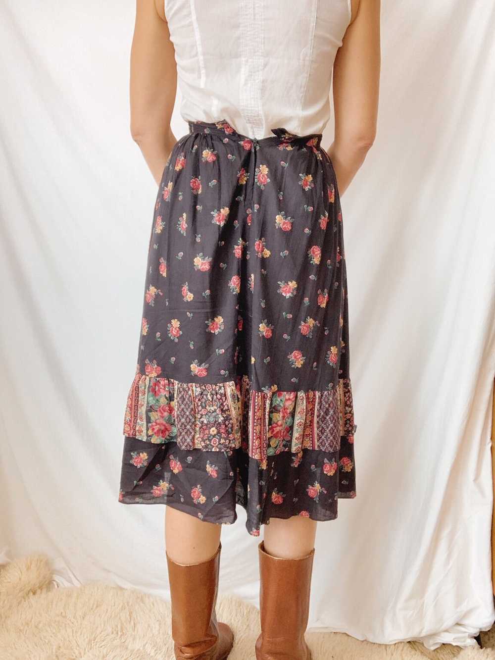 Floral Folk Prairie Skirt - image 6