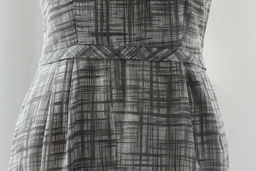 60s Grey Crosshatch Sheath Dress - image 9