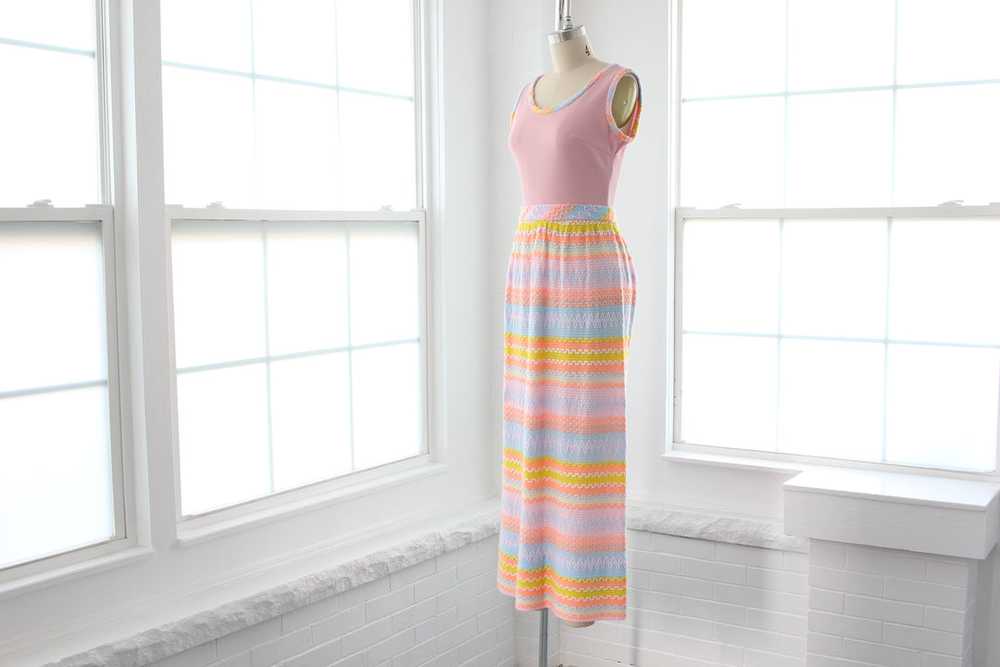 70s Psychedelic Knit Maxi Dress - image 4