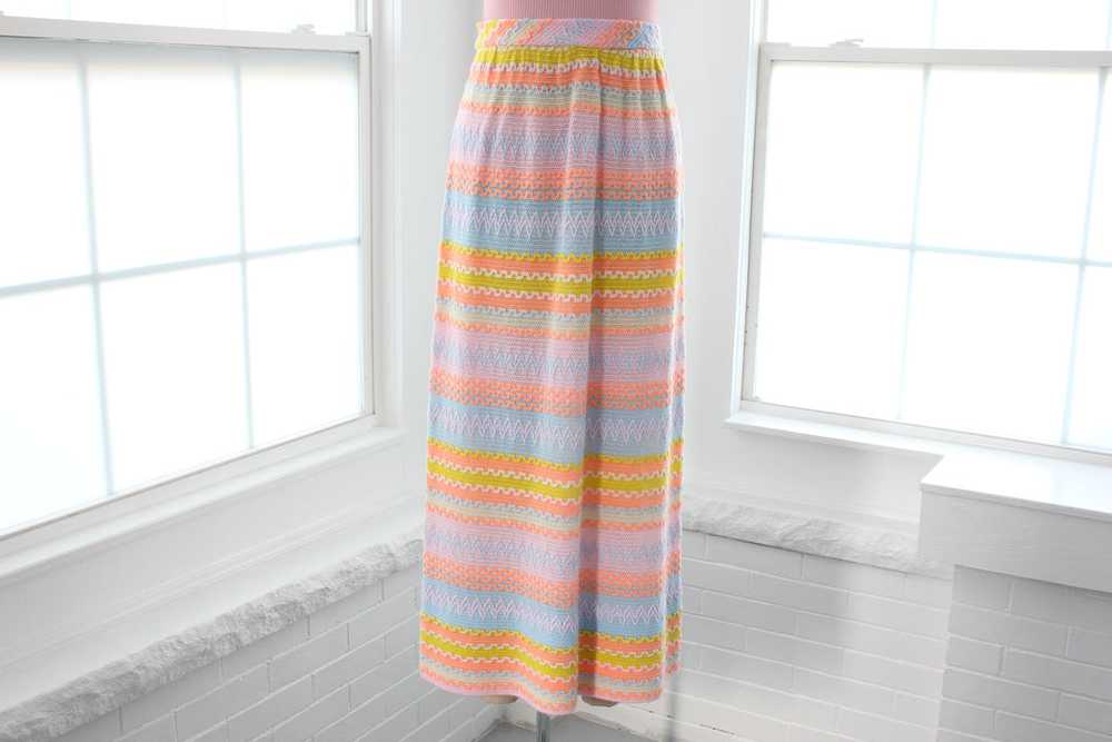 70s Psychedelic Knit Maxi Dress - image 8