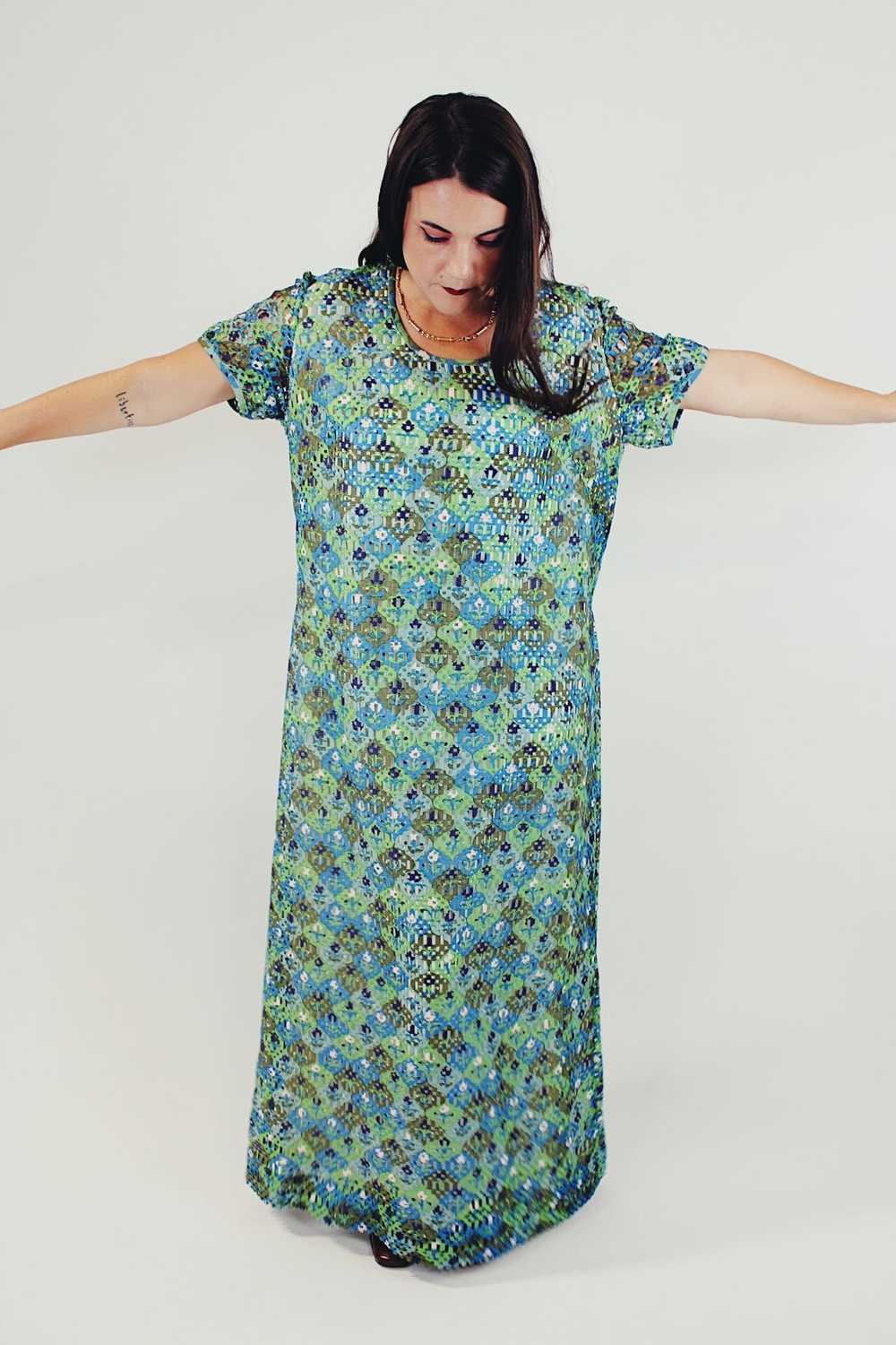 Short Sleeve Printed Maxi Dress - image 3