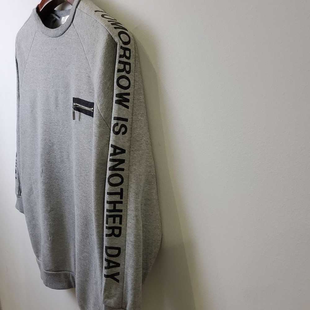 Japanese Brand Galyge words sweatshirt crewneck w… - image 4