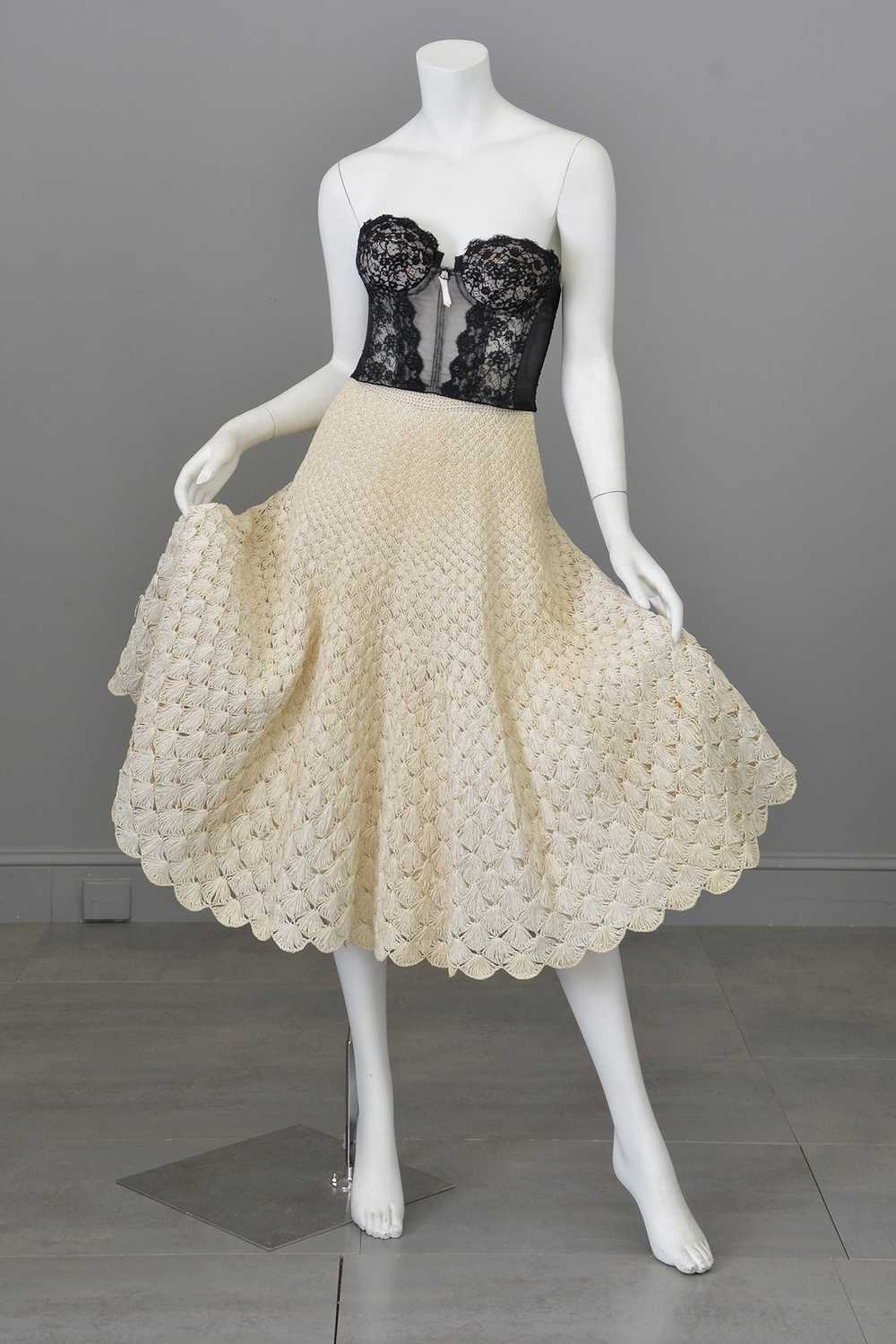 1950s Pearl Woven Raffia Full Skirt - image 3