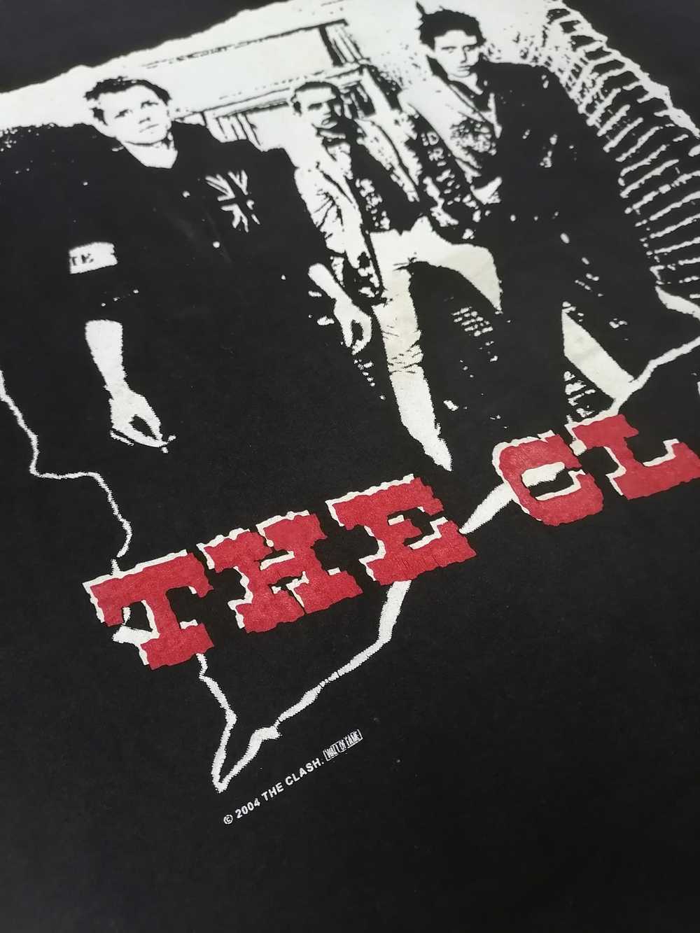 Band Tees × Vintage Vintage 2004 Wall Of Fame The… - image 2