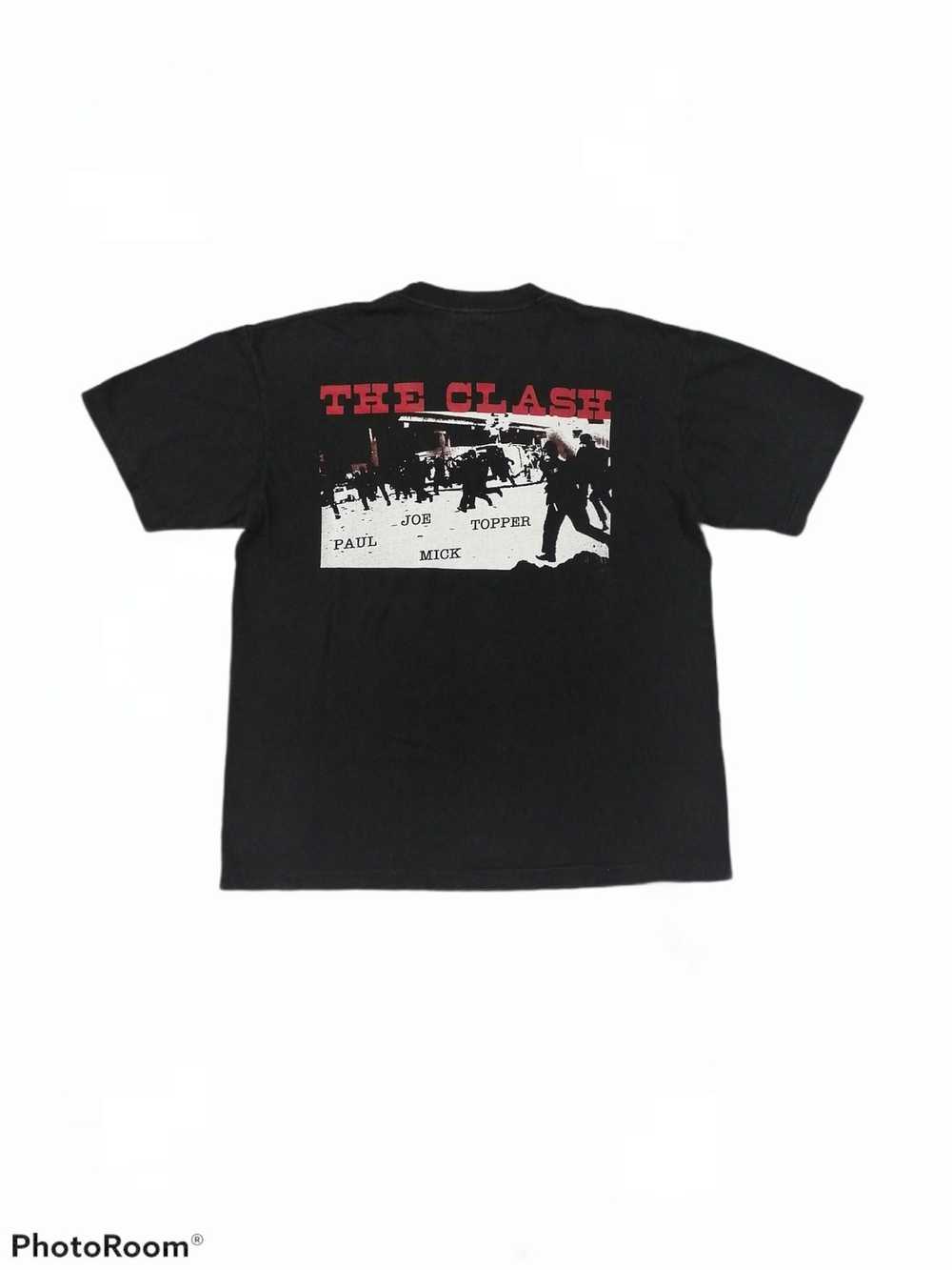 Band Tees × Vintage Vintage 2004 Wall Of Fame The… - image 4