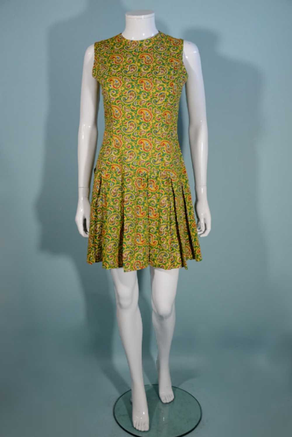 Vintage 1960s Mod Paisley Mini Dress Sleeveless P… - image 7