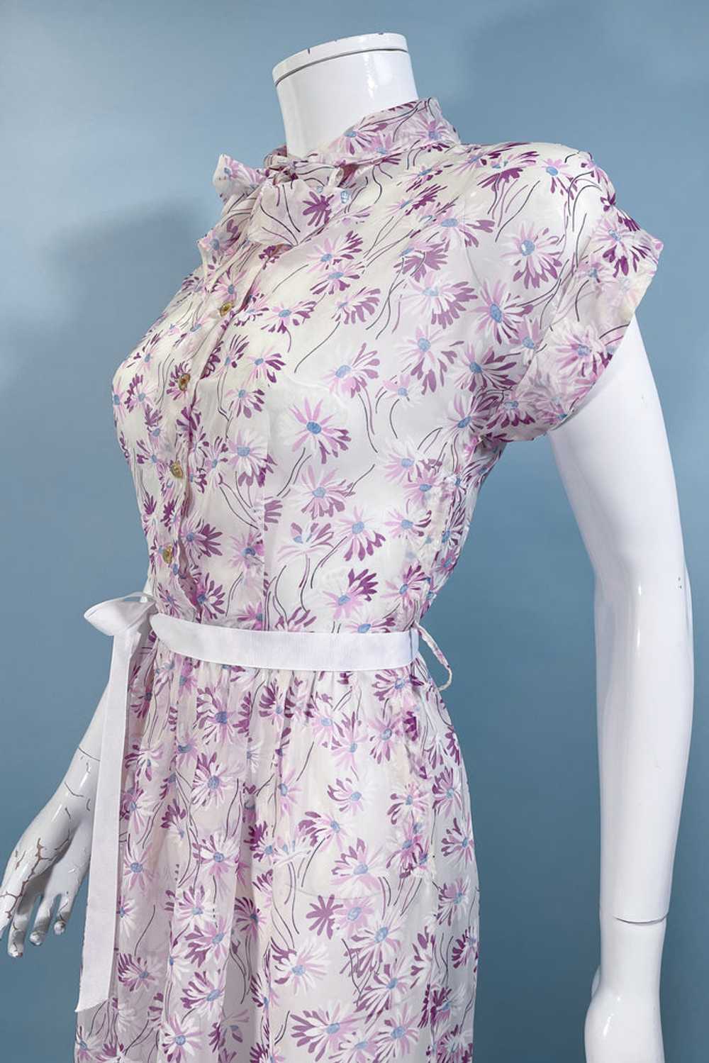 VTG 40s Sheer Floral Dress, Pussy Bow/Peter Pan C… - image 5