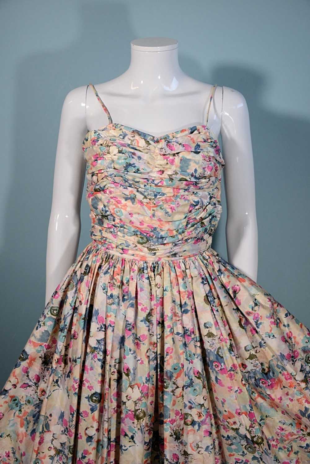 Vintage 50s Fit + Flare Pink Floral Full Skirt Dr… - image 2