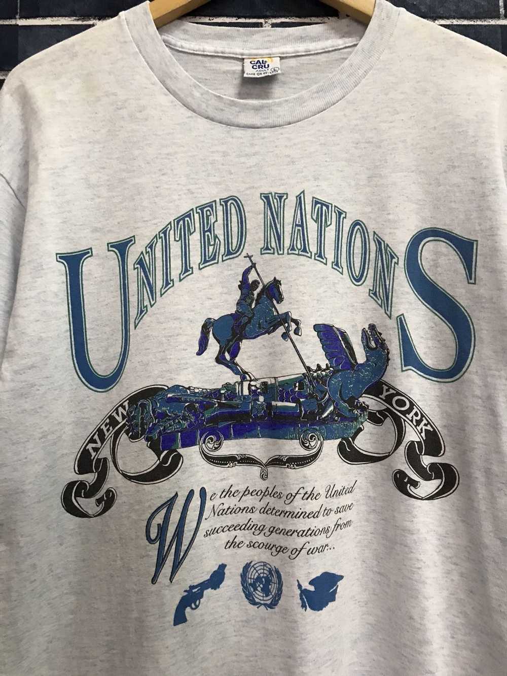 United × Vintage Vintage 80’s United Nations New … - image 3