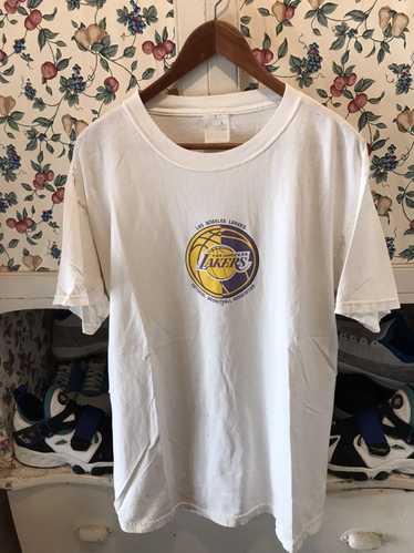 Majestic × Vintage Vintage LA Lakers T-shirt - image 1