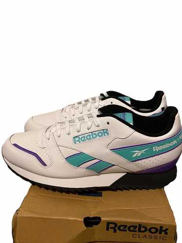 Reebok Classics Leather Hornets Colorway (Sz 10.5)