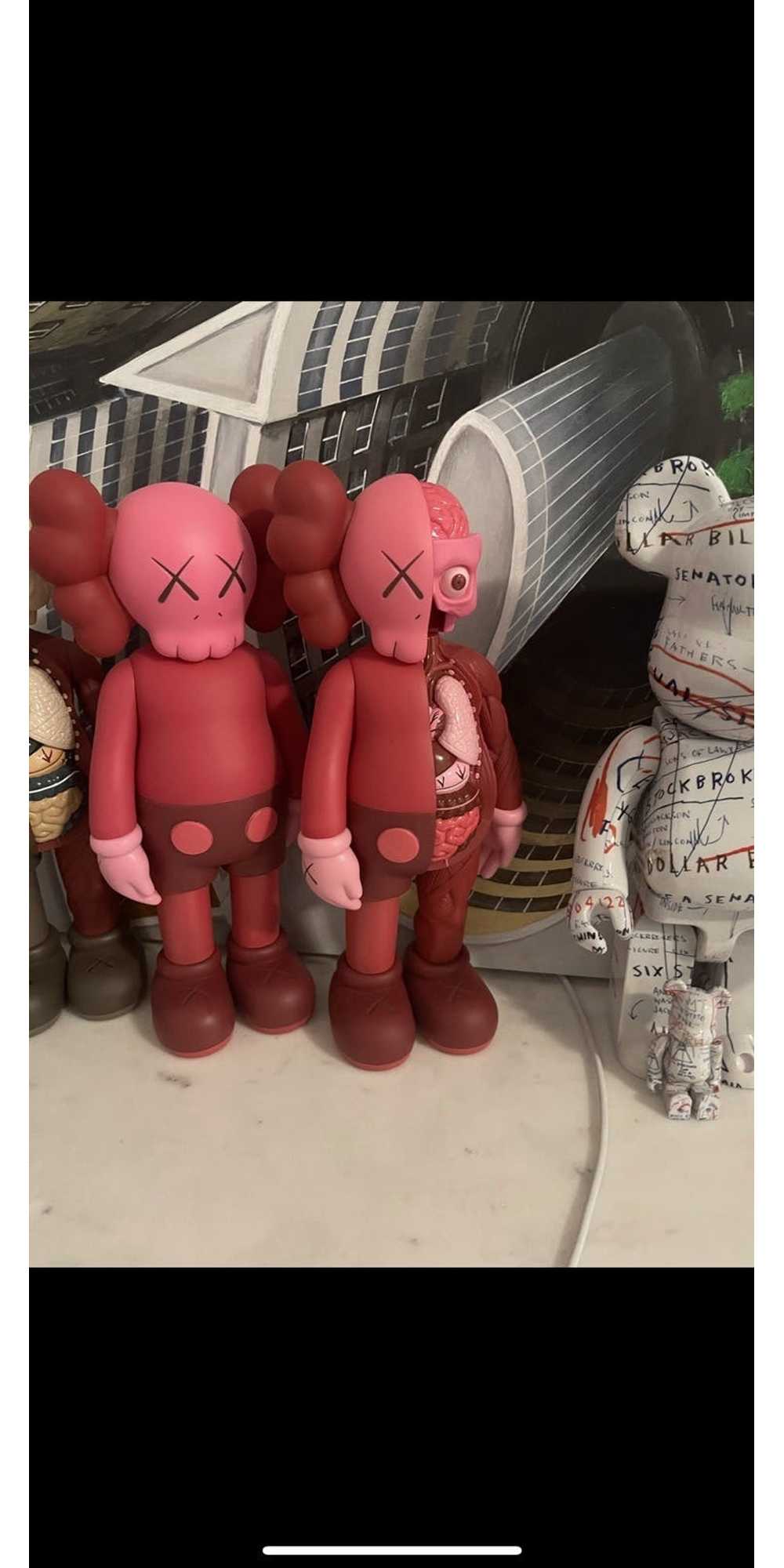 Kaws kaws figures - image 6