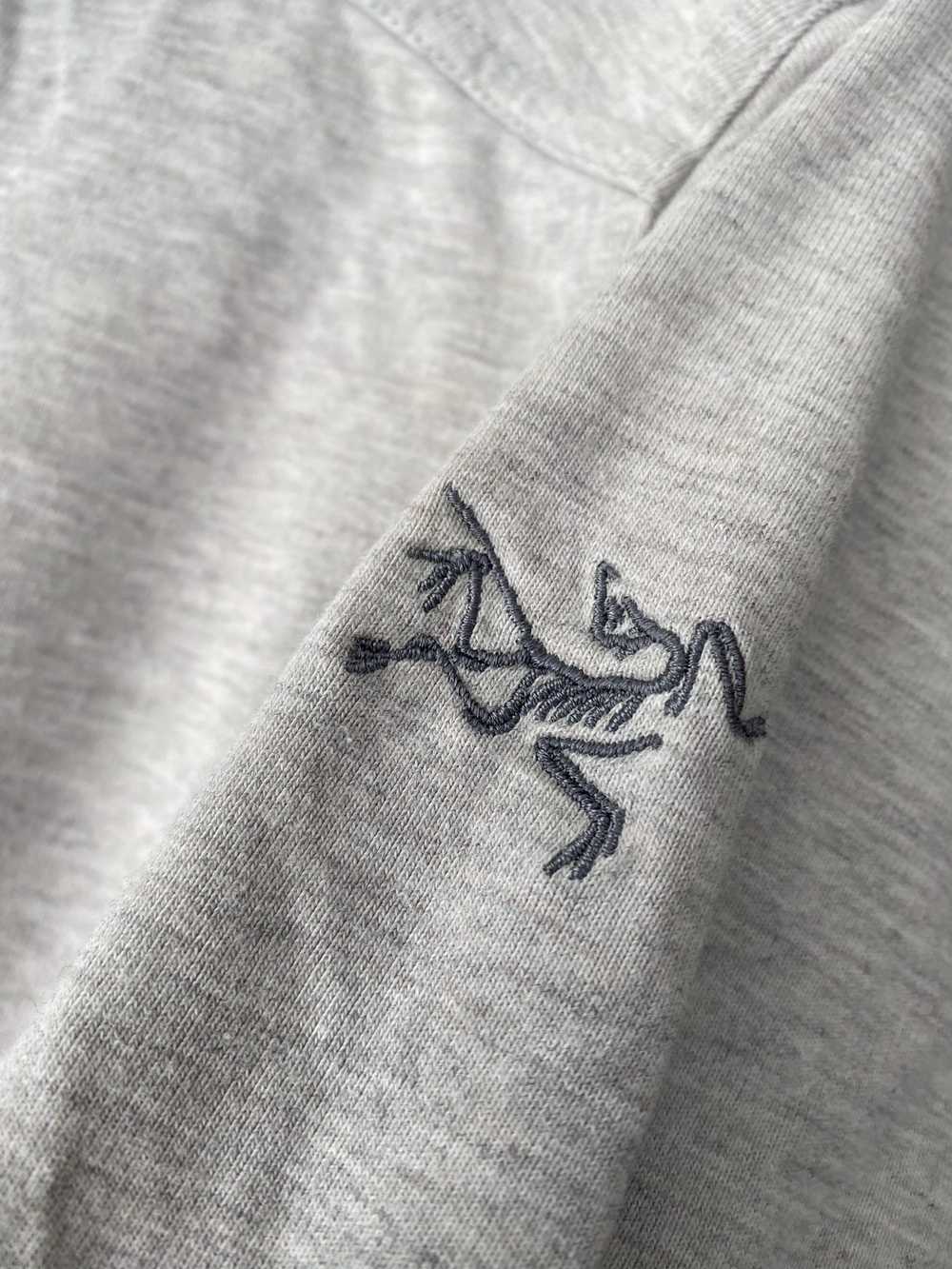 Arc’teryx longsleeve - image 2