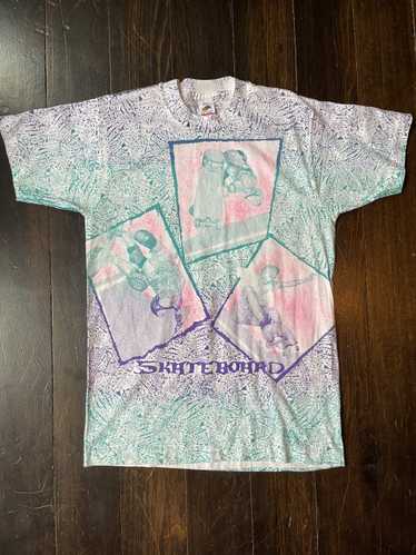 80’s 90’s Skateboarding Allover Print Tee. Large.